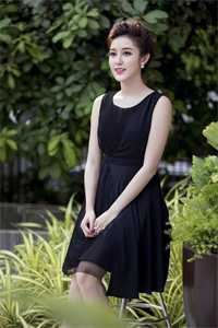 发现女上司秘密后，我官运开始亨通精选