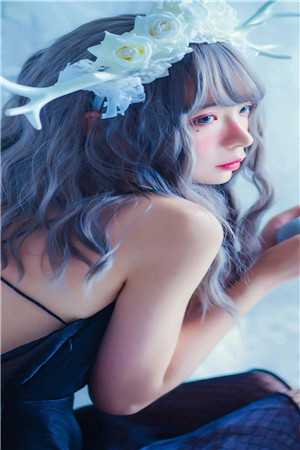 重生打脸抄袭男后，两个青梅慌了无删版