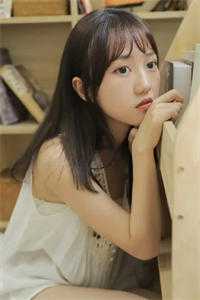 鸟归山野星辰入海夏眠莺谢逾生