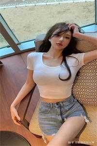 婚礼上的两个新娘谢雨珊青梅