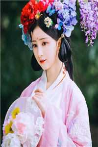 女儿在贵族学校跟人打起来后