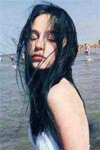 被新帝退婚后，我转身做了他皇婶