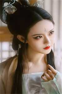 被裁员后，影后妻子跌落神坛