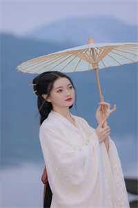 成全要当正妻的穿越女后，她却悔疯了