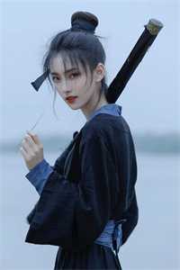 恶毒女配就该干点恶毒的事