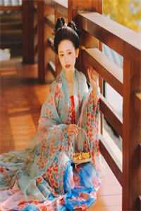 闻香识官途全文刘云李玉婷