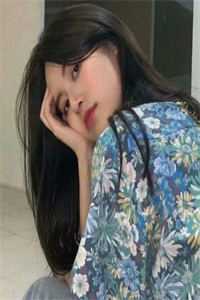 混混情侣在小巷中间阻拦我救女