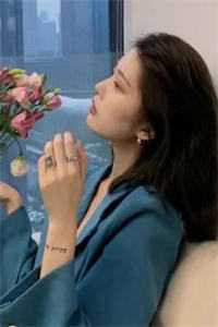 我假死离开后，他崩溃了