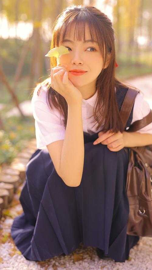 新婚夜娶平妻？疯批暴君抢我入宫