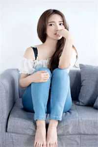 老婆带白月光参加女儿学校的亲子活动，还当众热吻