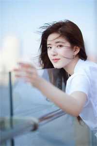 老婆带白月光参加女儿学校的亲子活动，还当众热吻小说全文免费阅读