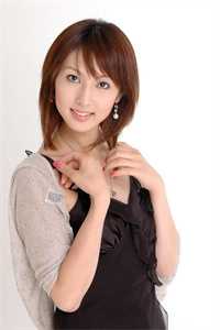 家长会上，未婚夫给青梅女儿当爸爸