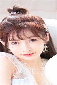 爱意藏风里，风过爱无痕