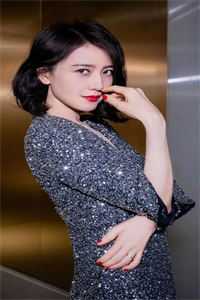 快穿女王：将腹黑男主搂怀里宠全集阅读