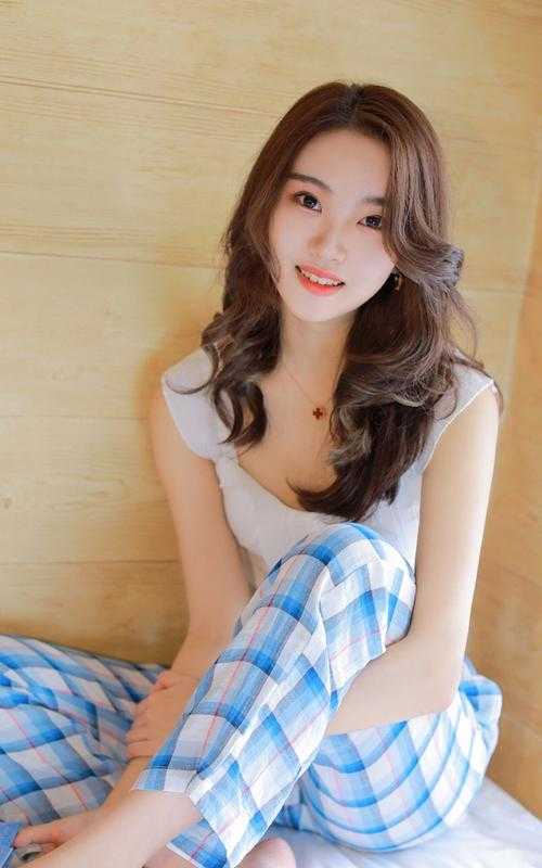 看见弹幕后，身为恶毒女配的我不干了小说顾妄白莲花