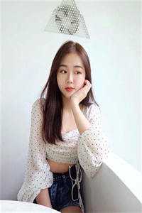 活成前任白月光后，她桃花朵朵开完整版