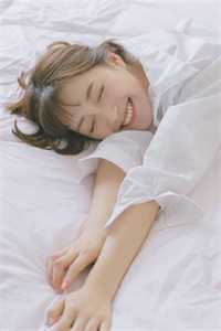 抖音热门写的小说妄想深渊
