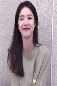 庶妹想母凭子贵，生下皇长孙后发疯了。