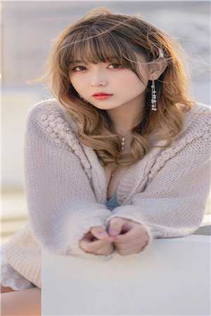 被假千金顶替三年后，我靠弹幕力挽狂澜韩少翊秦语希最新章节