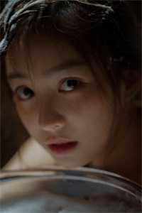 苏星月林烟穿越后，我和国民女神成了队友小说