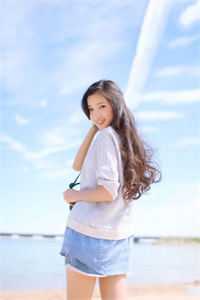 你跟别人假结婚，不离婚留着过年后续