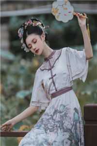 患抑郁症女儿被寄生虫保姆女儿疯狂吸血后，妈妈杀疯了谢小芳谢如意