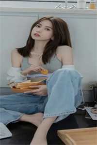不是太子吗？跪在我罗裙边干什么无删减全文