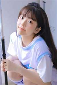 冰蓝玄纹锦袍