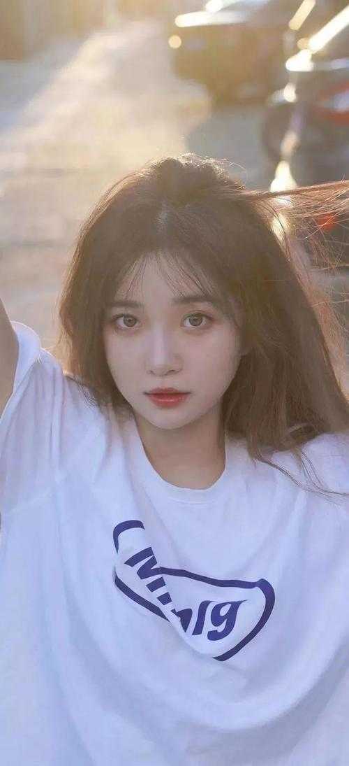 在勤政殿里