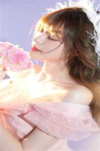 点化九尾狐美女，忽悠她做女帝